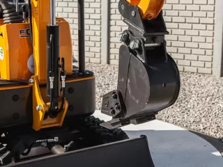 Force 109, 20cm-es kanál (1)