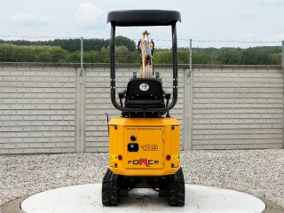 Force 109 minikotró (3)