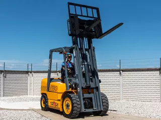 Force 304 Lux típusú 3 tonna terhelhetőségű dízelmotoros villástargonca (3)