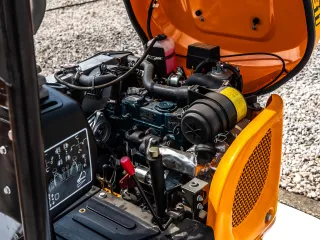 Force 311 mini árokásó / markoló (5)