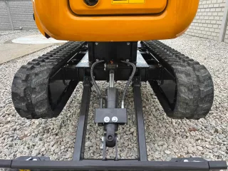 Force 313 midi árokásó / markológép (17)