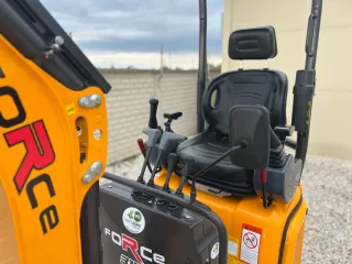 Force 313 midi árokásó / markológép (21)