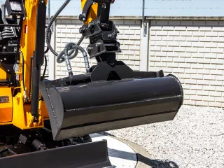 Force 314 100cm-es kanál, hidraulikusan szögbe állítható (2)