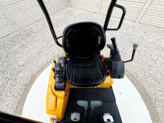 Force 317 midi árokásó / markológép (14)