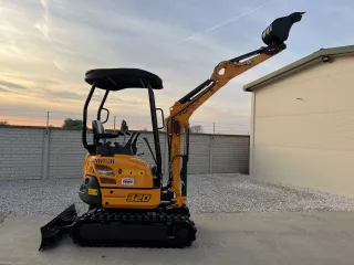 Force 320 midi árokásó / markológép (6)