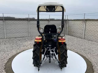 Force 325 Stage V kistraktor (4)