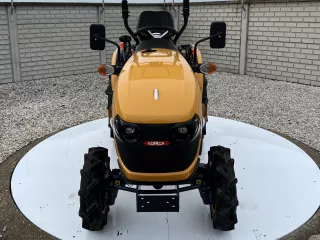 Force 325 Stage V kistraktor (8)