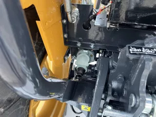 Force 325 Stage V kistraktor (10)