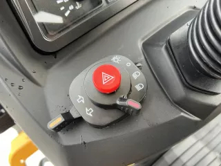 Force 325 Stage V kistraktor (15)