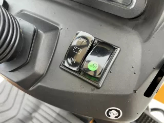 Force 325 Stage V kistraktor (16)