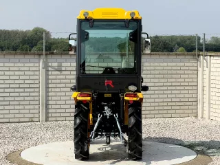 Force 325 Stage V kistraktor Cabin (3)