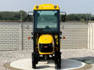 Force 325 Stage V kistraktor Cabin (7)