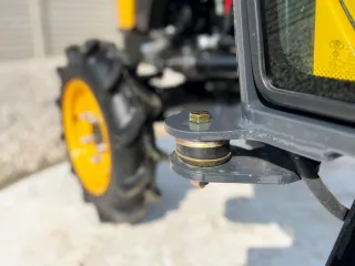 Force 325 Stage V kistraktor Cabin (15)