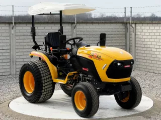 Force 325 Stage V kistraktor gyepkimélő abroncsozással (0)