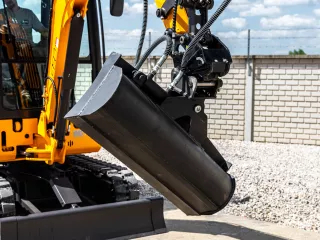 Force 326 100cm-es kanál, hidraulikusan szögbe állítható (0)