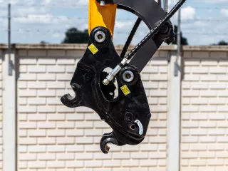 Force 326 gyorscserélő, hidraulikus (2)