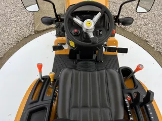 Force 326 kistraktor (12)