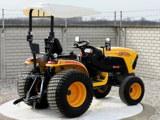 Force 326 kistraktor gyepkímélő abroncsozással (1)