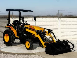 Force 430 homlokrakodó (1)