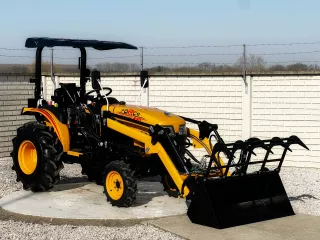 Force 430 homlokrakodó (2)