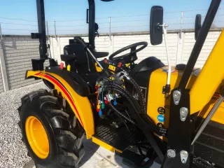 Force 430 homlokrakodó (4)