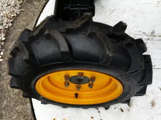 Force 430 Stage V kistraktor (16)