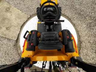 Force 430 Stage V kistraktor (12)