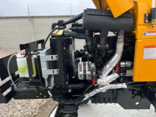 Force 430 Stage V kistraktor (20)