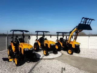 Force 430 Stage V kistraktor (1)