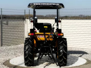 Force 430 Stage V kistraktor (3)