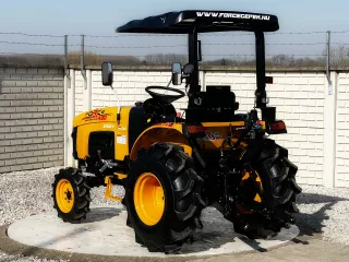 Force 430 Stage V kistraktor (4)