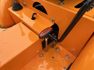 Force 435 kistraktor (17)