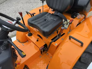 Force 435 kistraktor (18)