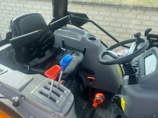 Force 450 A/C cabin, radial tyres (5)
