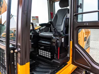 Force 470 árokásó / markoló (27)