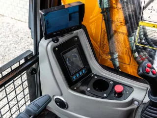 Force 470 árokásó / markoló (29)