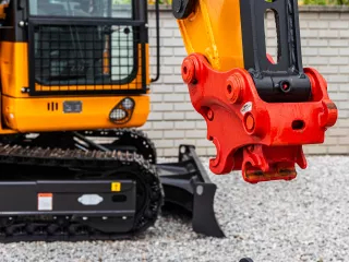 Force 470 árokásó / markoló (78)