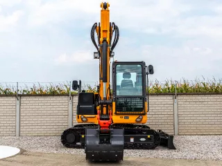 Force 470 árokásó / markoló (20)