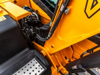 Force 470 árokásó / markoló (57)