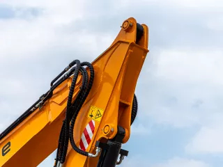 Force 470 árokásó / markoló (67)