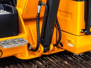 Force 470 árokásó / markoló (68)