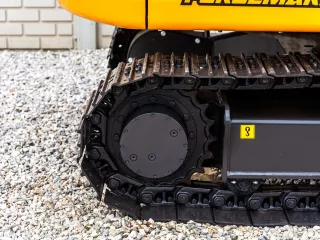 Force 470 árokásó / markoló (83)