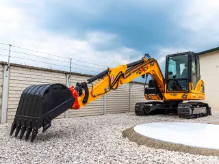 Force 470 árokásó / markoló (18)