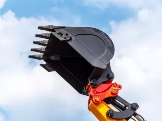 Force 470 árokásó / markoló (75)