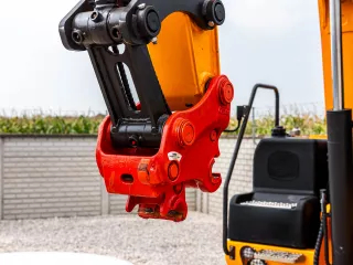 Force 470 árokásó / markoló (10)