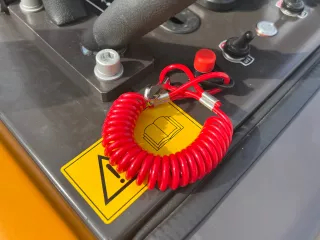 Force 81 dömper (magas ürítésű, önrakodó, Koop dízelmotoros) (18)