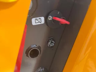 Force 83 dömper (magas ürítésű, önrakodó, Kubota dízelmotoros) (19)