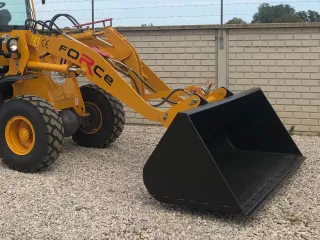 Force 915 könnyűanyag kanál (2)