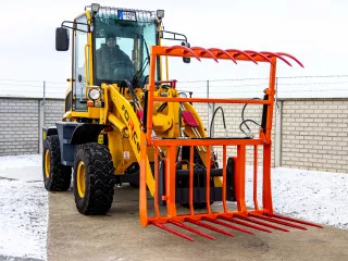 Force 915 trágya és bálavilla (3)