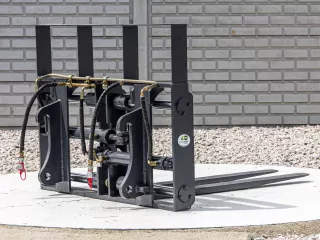 Force rakodógép raklapvilla, hidraulikusan külön-külön mozgatható villákkal (2)